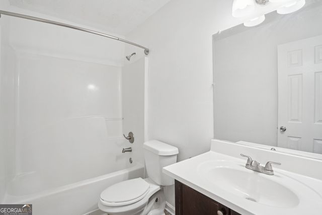 757 Stonebridge Park Circle, Lithonia, GA 30058