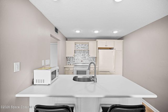 2727 N Wickham Road 102-8, Melbourne, FL 32935