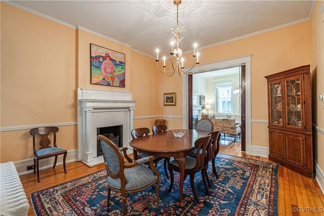 2606 W Grace St, Richmond, VA 23220