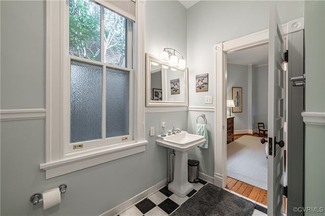2606 W Grace St, Richmond, VA 23220
