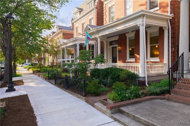 2606 W Grace St, Richmond, VA 23220