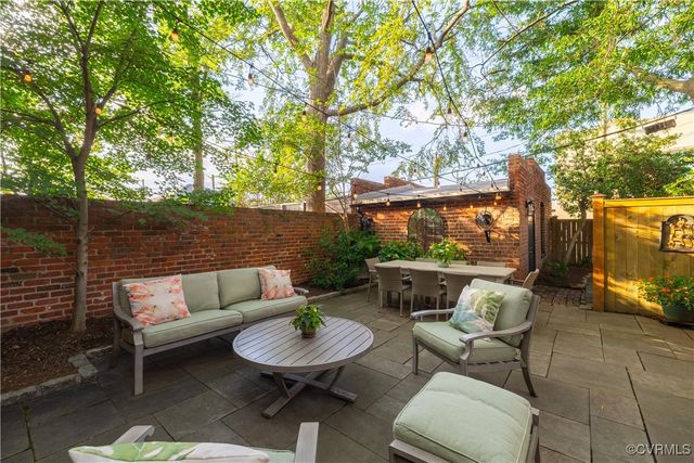 2606 W Grace St, Richmond, VA 23220