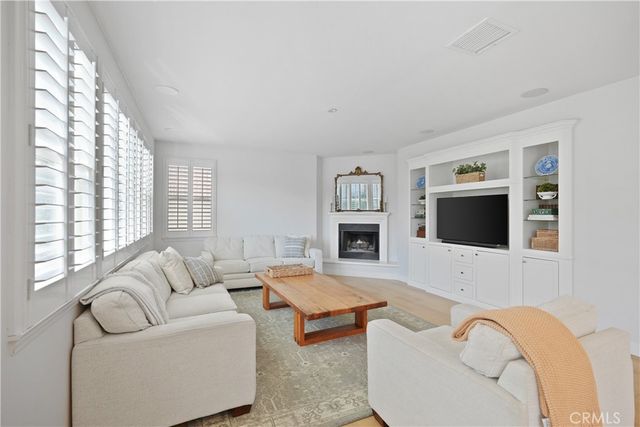 35987 Corte Renata, Murrieta, CA 92562