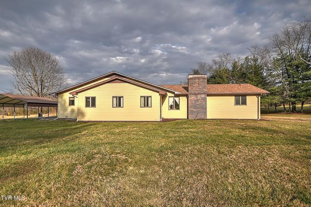 805 Clairmont Road, Johnson City, TN 37601