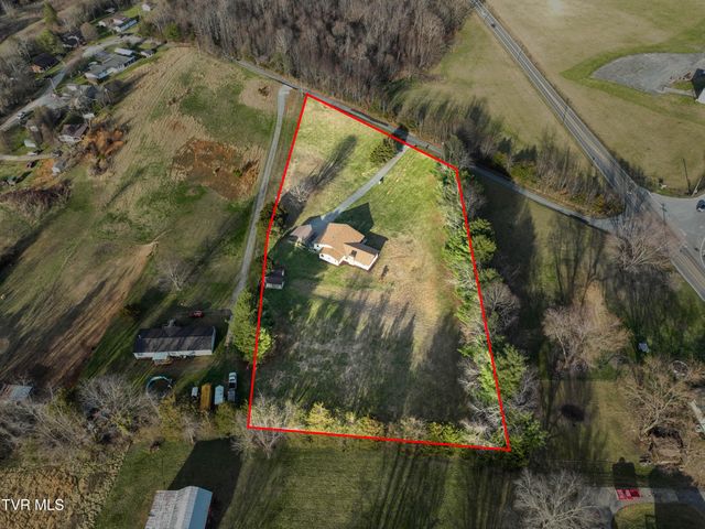 805 Clairmont Road, Johnson City, TN 37601