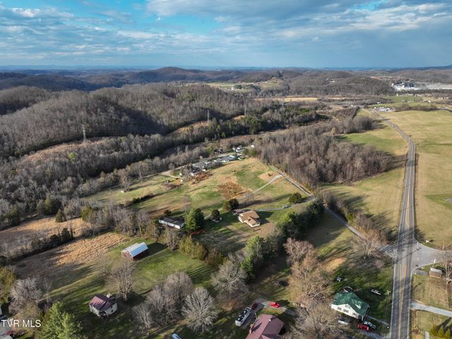 805 Clairmont Road, Johnson City, TN 37601