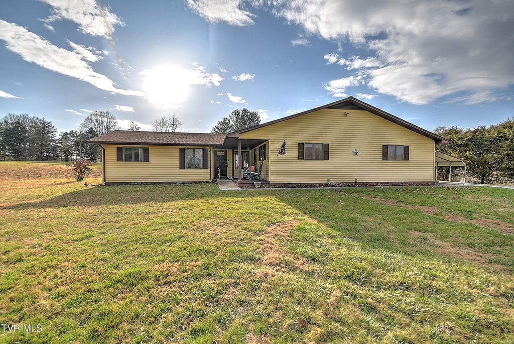 805 Clairmont Road, Johnson City, TN 37601