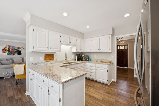 709 Saddle Trail Ct, Hermitage, TN 37076