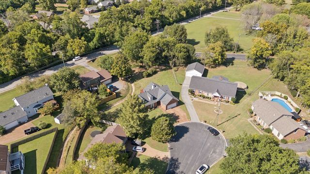 709 Saddle Trail Ct, Hermitage, TN 37076