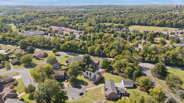 709 Saddle Trail Ct, Hermitage, TN 37076