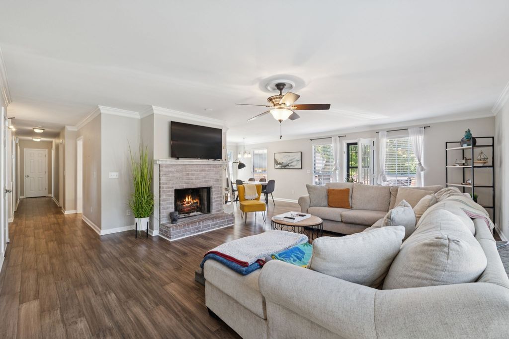 709 Saddle Trail Ct, Hermitage, TN 37076