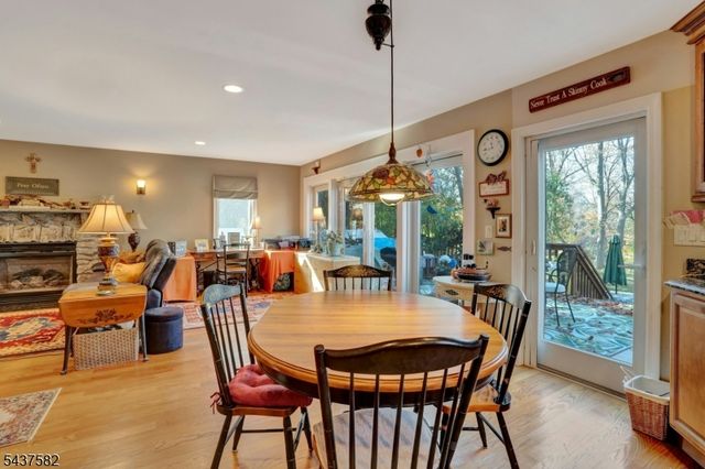 237 Cedar Ln, River Vale Twp., NJ 07675
