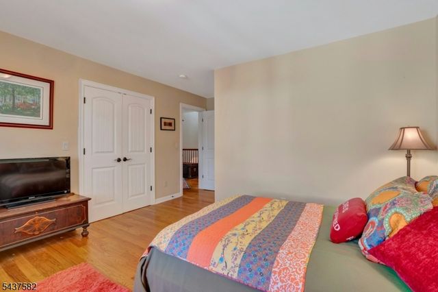 237 Cedar Ln, River Vale Twp., NJ 07675