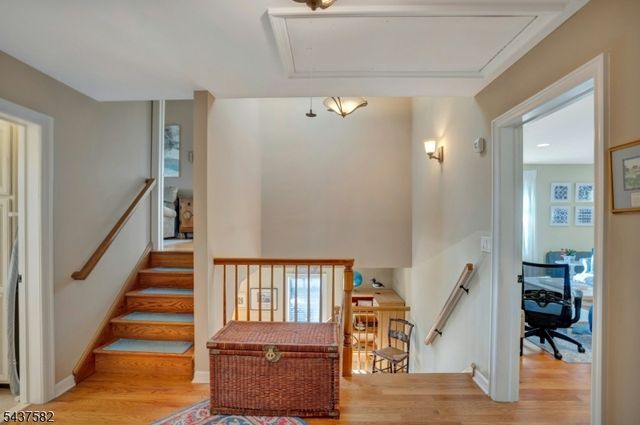 237 Cedar Ln, River Vale Twp., NJ 07675