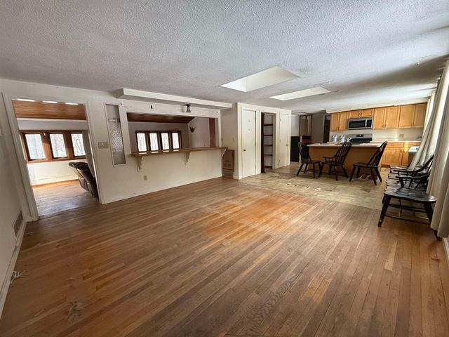 256 Middle Branch Road, New Boston, NH 03070