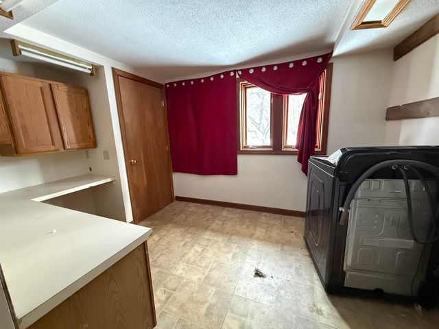 256 Middle Branch Road, New Boston, NH 03070