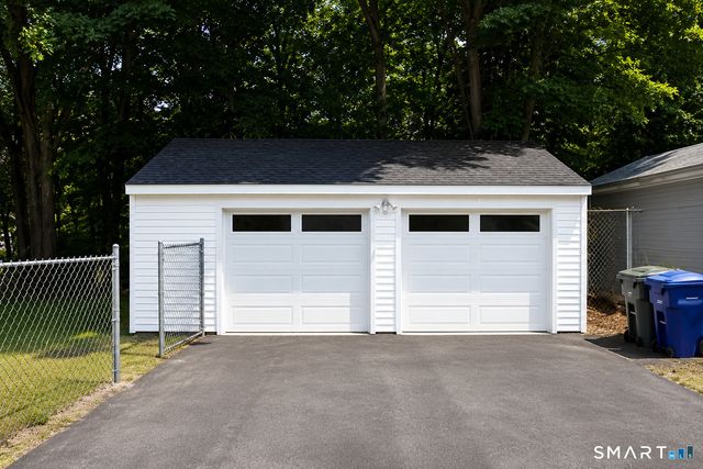 180 Dupont Place, Bridgeport, CT 06610