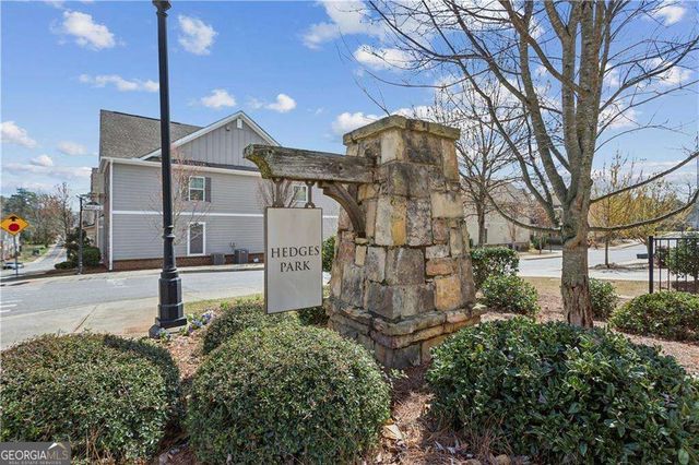 58 W Dixie Avenue SE, Marietta, GA 30008