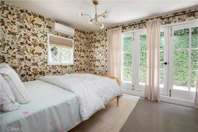 5531 Red Oak, Los Angeles, CA 90068