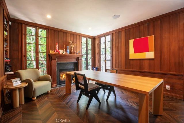 5531 Red Oak, Los Angeles, CA 90068