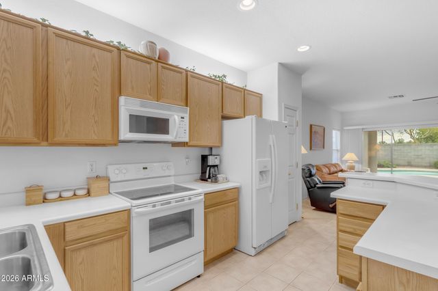 3724 E DERRINGER Way, Gilbert, AZ 85297