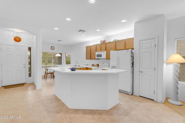 3724 E DERRINGER Way, Gilbert, AZ 85297