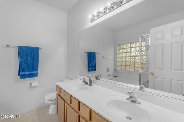 3724 E DERRINGER Way, Gilbert, AZ 85297