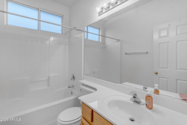 3724 E DERRINGER Way, Gilbert, AZ 85297