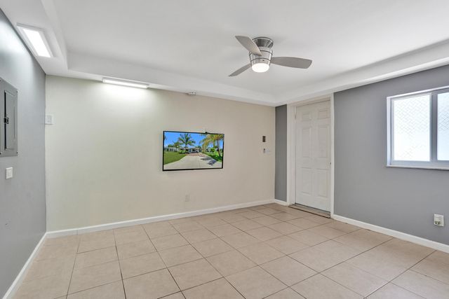 230 NE 45TH Street, Oakland Park, FL 33334