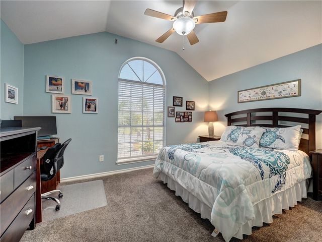 13613 Port Royal Ct, Corpus Christi, TX 78418