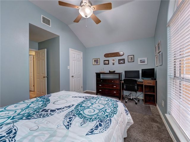 13613 Port Royal Ct, Corpus Christi, TX 78418