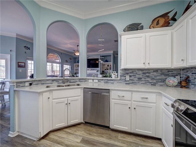 13613 Port Royal Ct, Corpus Christi, TX 78418