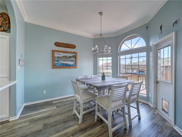 13613 Port Royal Ct, Corpus Christi, TX 78418