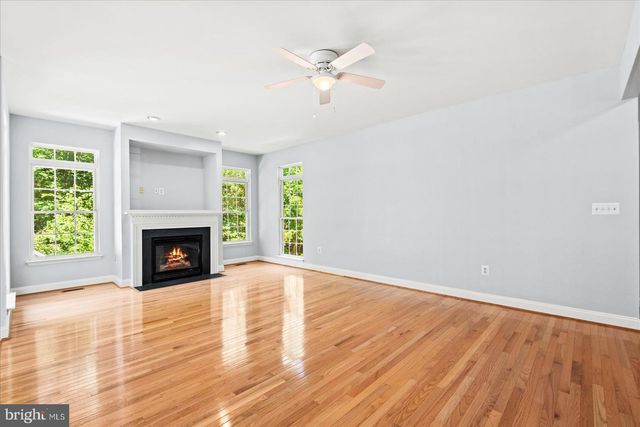 9912 HOLLAND MEADOWS CT, Fredericksburg, VA 22408