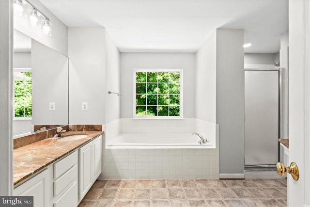 9912 HOLLAND MEADOWS CT, Fredericksburg, VA 22408