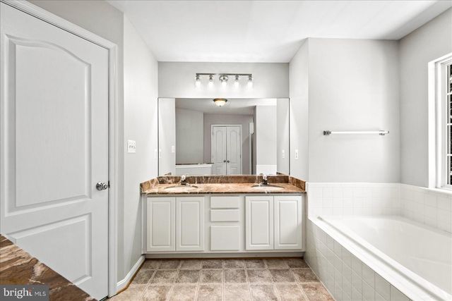 9912 HOLLAND MEADOWS CT, Fredericksburg, VA 22408