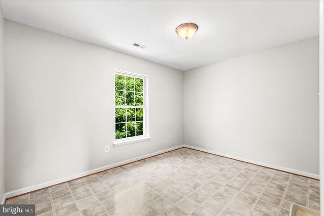 9912 HOLLAND MEADOWS CT, Fredericksburg, VA 22408