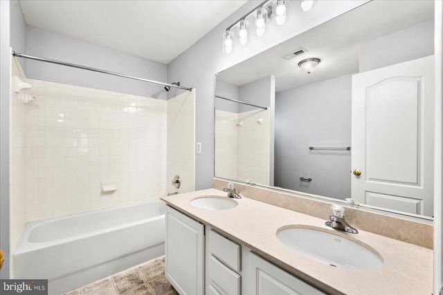 9912 HOLLAND MEADOWS CT, Fredericksburg, VA 22408