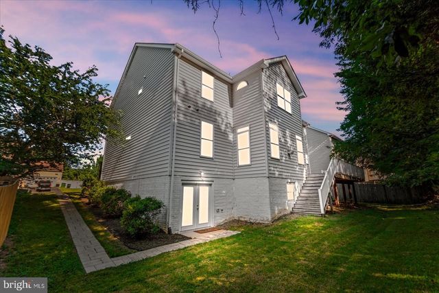9912 HOLLAND MEADOWS CT, Fredericksburg, VA 22408