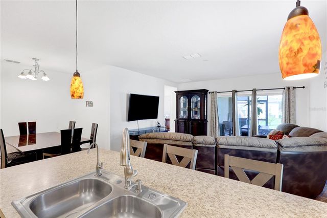 4817 MARCOS CIRCLE, Kissimmee, FL 34758