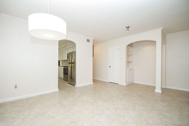 13240 Trail Hollow Drive 3240, Houston, TX 77079