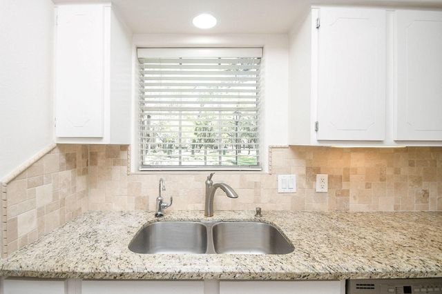13240 Trail Hollow Drive 3240, Houston, TX 77079