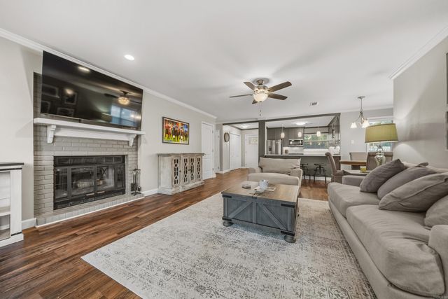 1201 Airport Rd Apt B8, Hot Springs, AR 71913