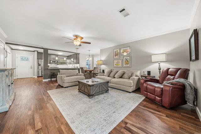 1201 Airport Rd Apt B8, Hot Springs, AR 71913