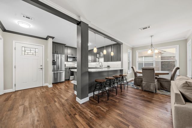 1201 Airport Rd Apt B8, Hot Springs, AR 71913