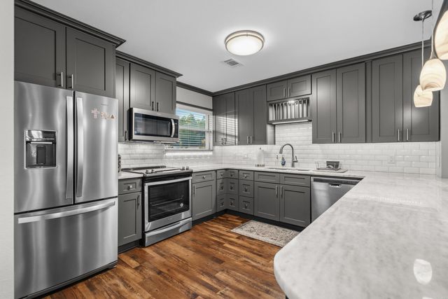 1201 Airport Rd Apt B8, Hot Springs, AR 71913