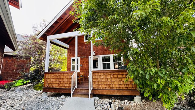 203 Pomrankey LN, Dover, ID 83825
