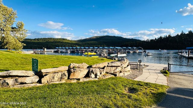 203 Pomrankey LN, Dover, ID 83825