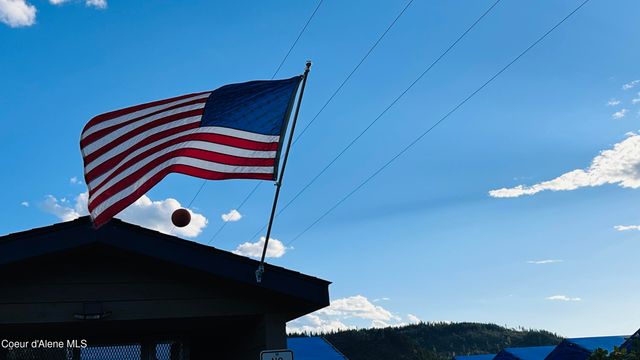 203 Pomrankey LN, Dover, ID 83825
