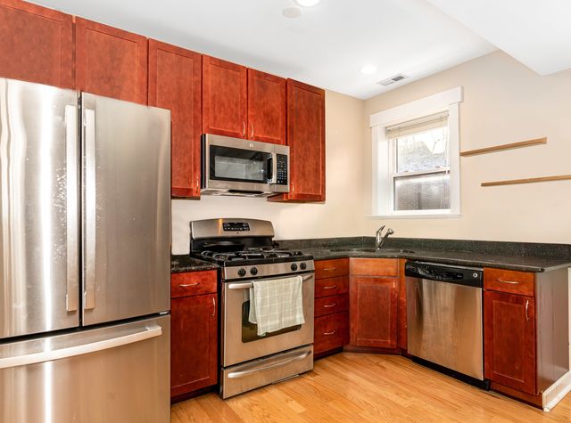 4936 N Winthrop Avenue 2W, Chicago, IL 60640